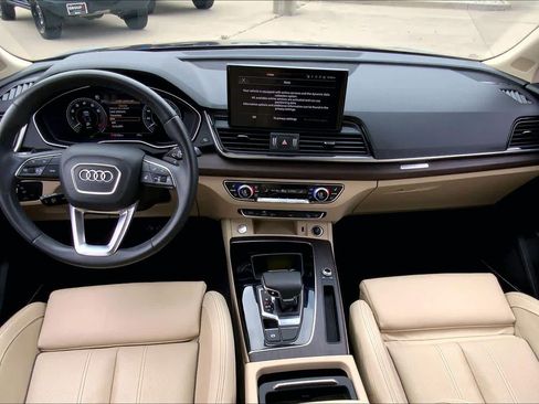 Used 2022 Audi Q5 e Premium Plus image 16