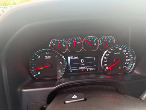 Used 2017 Chevrolet Silverado 1500 LT w/ All Star Edition AWD/4WD image 21