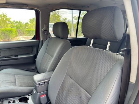 Used 2004 Nissan Xterra XE AWD/4WD image 40