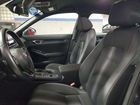 Used 2025 Honda Civic Sport image 16