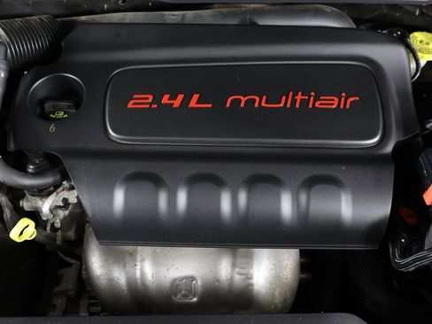 Used 2022 Jeep Compass Latitude image 16