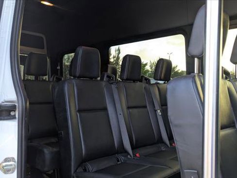 Used 2021 Mercedes-Benz Sprinter 2500 image 17