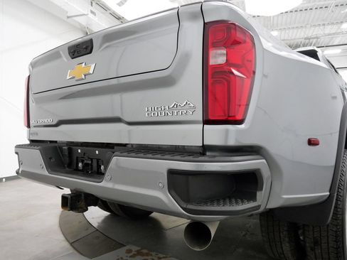 Used 2024 Chevrolet Silverado 3500 High Country w/ High Country Premium Package AWD/4WD image 36