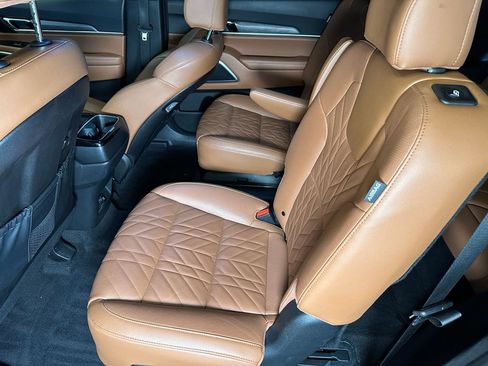 Used 2024 Kia Telluride EX X-Line AWD/4WD image 19