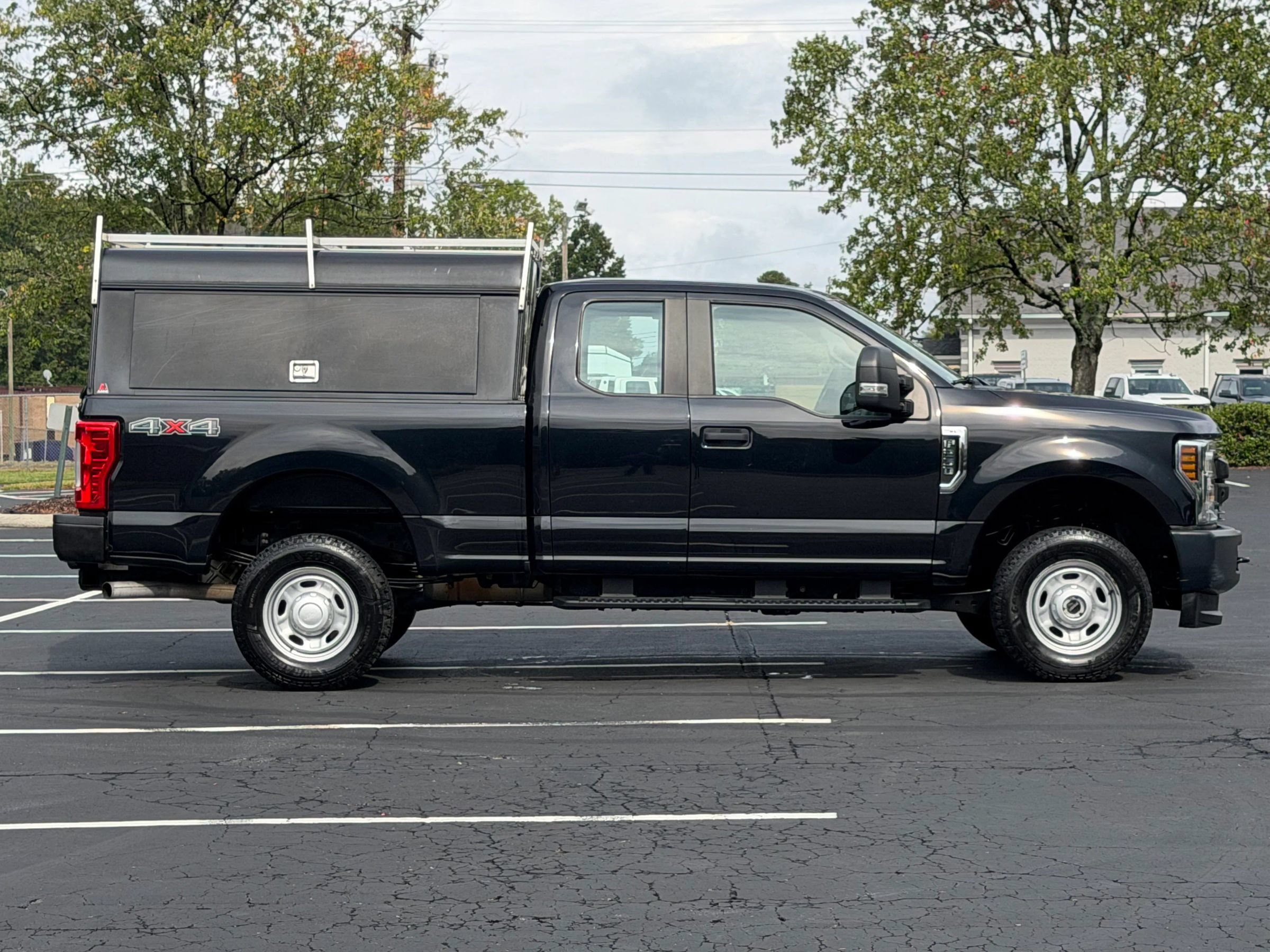 Used 2019 Ford F250 XL w/ Power Equipment Group AWD/4WD image 5