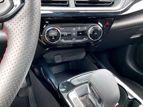 New 2026 Chevrolet Trax RS w/ Driver Confidence Package FWD image 22