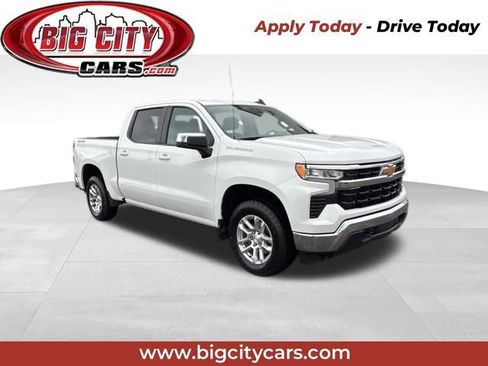 Used 2022 Chevrolet Silverado 1500 LT image 1
