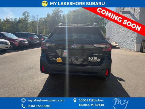 Used 2022 Subaru Outback Premium AWD/4WD image 8