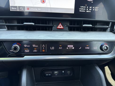 Certified 2024 Kia Sportage X-Line w/ X-Line Premium Package AWD/4WD image 17