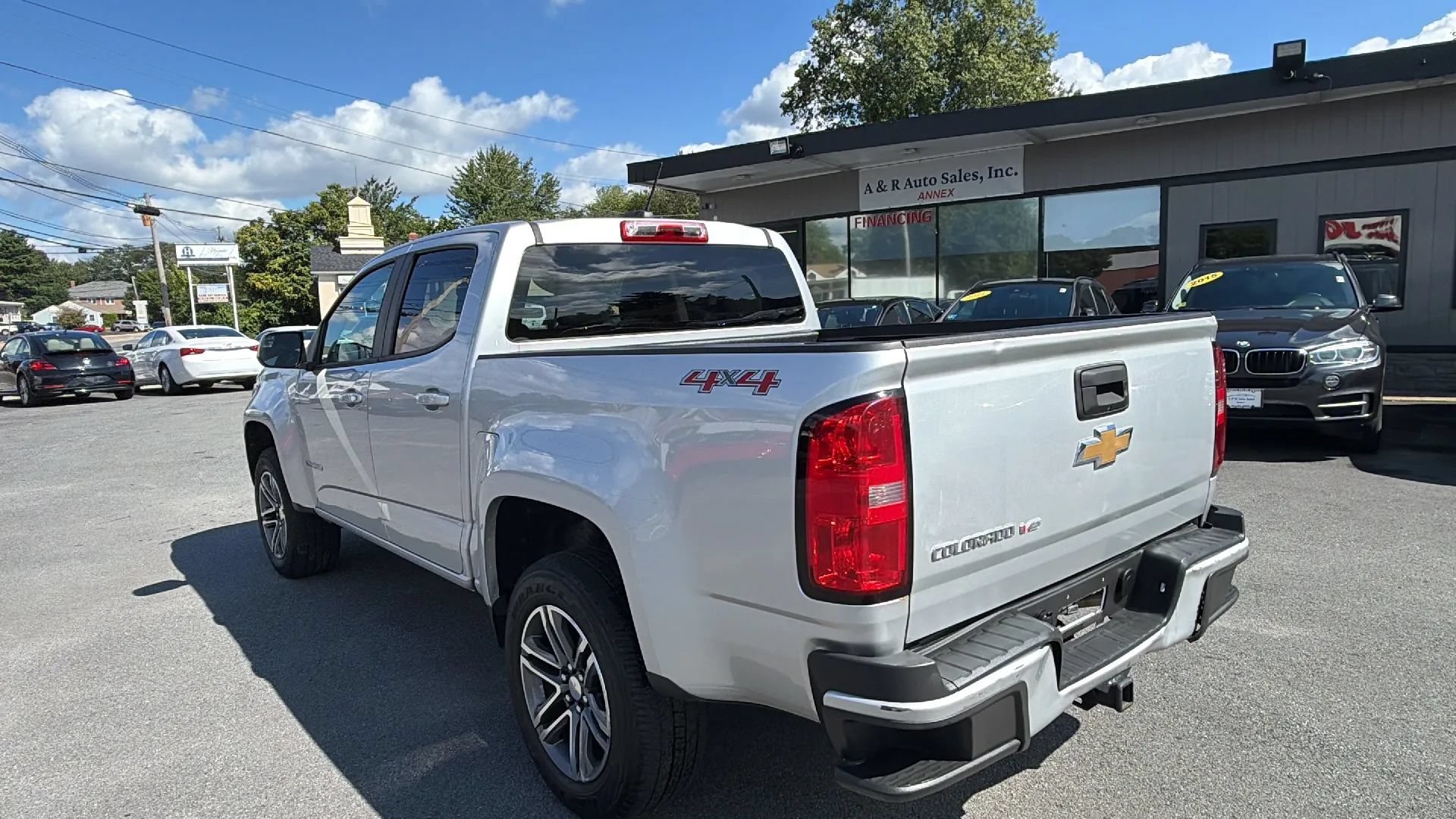 Used 2019 Chevrolet Colorado W/T w/ Custom Special Edition AWD/4WD image 5