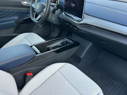 New 2025 Volkswagen ID.4 Pro S image 14