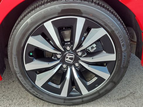 Used 2024 Honda Civic EX image 12