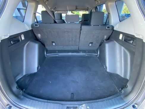 Used 2018 Honda CR-V LX image 25