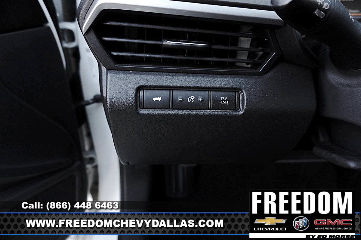 Used 2025 Nissan Altima 2.5 SV FWD image 19