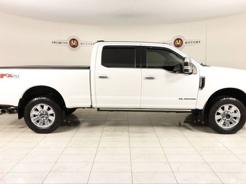 Used 2020 Ford F350 Platinum w/ FX4 Off-Road Package AWD/4WD image 2