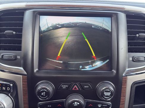 Used 2018 RAM 1500 Laramie w/ Convenience Group image 16