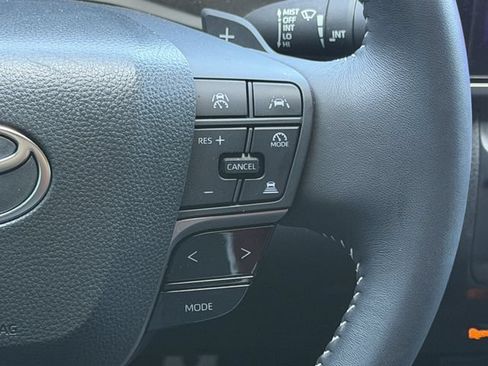 Used 2026 Toyota Camry Hybrid w/ Multimedia Upgrade Package FWD image 15