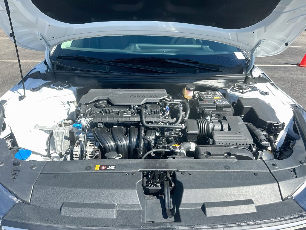 New 2026 Kia K4 FWD image 27