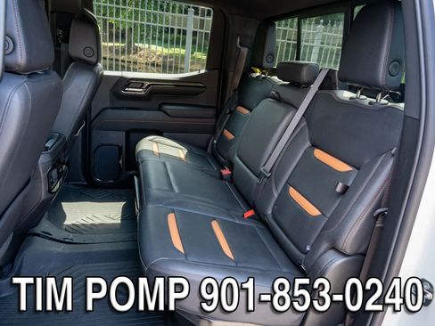Used 2024 GMC Sierra 1500 AT4 w/ Technology Package AWD/4WD image 14