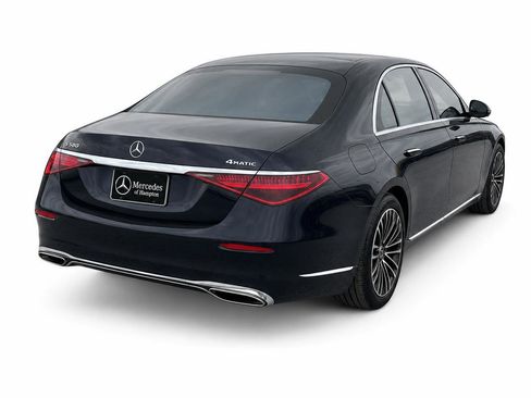 Used 2024 Mercedes-Benz S 580 4MATIC Sedan image 4