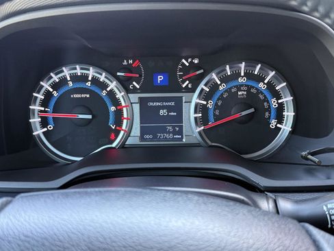 Certified 2019 Toyota 4Runner TRD Off-Road Premium AWD/4WD image 27