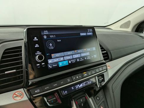 Used 2025 Honda Odyssey EX-L image 23