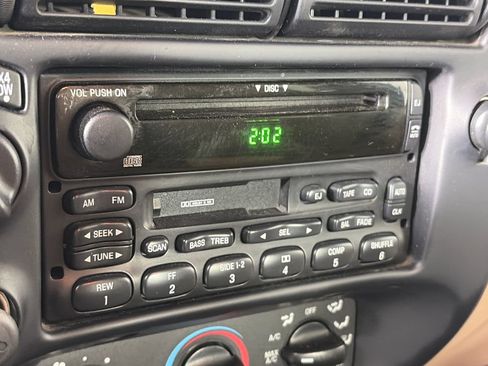Used 1999 Ford Ranger XLT AWD/4WD image 18