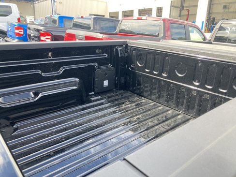 New 2025 Ford Maverick XLT w/ XLT Luxury Package FWD image 28
