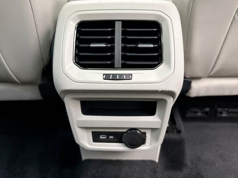 Used 2024 Volkswagen Tiguan SE R-Line AWD/4WD image 20