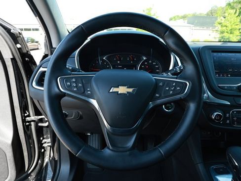 Used 2024 Chevrolet Equinox LT AWD/4WD image 11