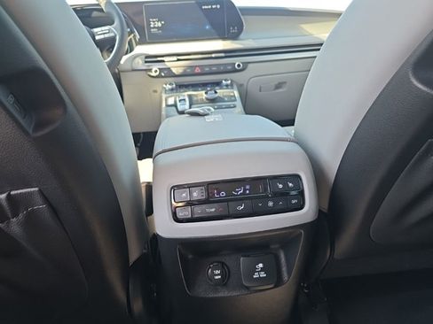 Used 2025 Hyundai Palisade SEL image 12