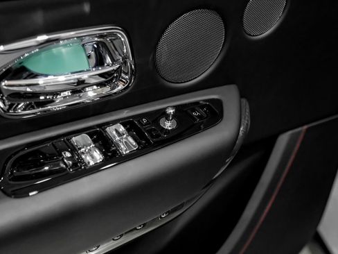 Used 2023 Rolls-Royce Cullinan Black Badge image 50