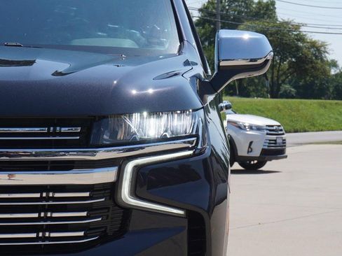 Used 2023 Chevrolet Tahoe Premier AWD/4WD image 10
