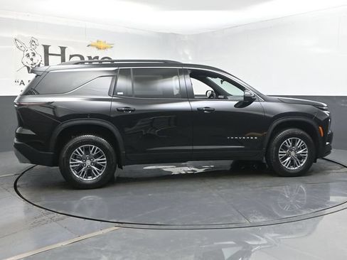 New 2026 Chevrolet Traverse LT FWD image 16