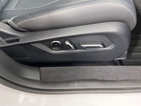 Used 2023 Acura TLX w/ Technology Package image 7