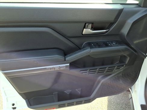 New 2026 Toyota Tacoma TRD Off-Road AWD/4WD image 9