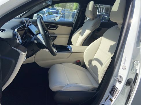 Certified 2025 Mercedes-Benz GLC 300 4MATIC image 23