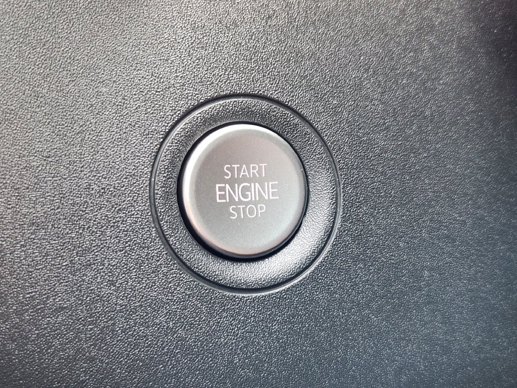 Certified 2023 Volkswagen ID.4 Pro S AWD/4WD image 20