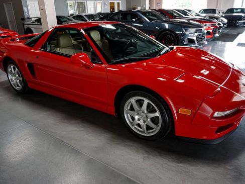 Used 1998 Acura NSX T image 2
