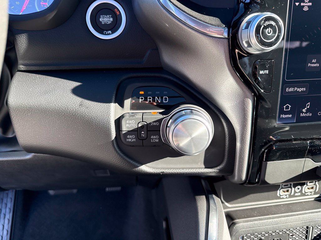 New 2027 RAM 1500 Laramie AWD/4WD image 14