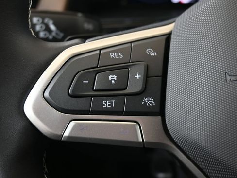 New 2026 Volkswagen Atlas SE image 27