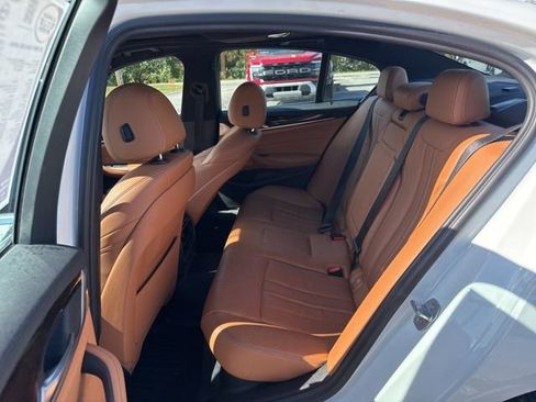 Used 2017 BMW 540i xDrive image 14