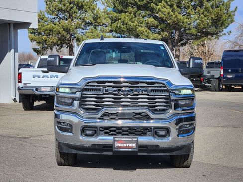 New 2026 RAM 2500 Big Horn AWD/4WD image 5