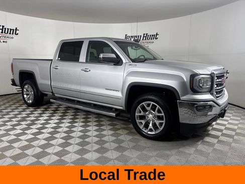 Used 2018 GMC Sierra 1500 SLT w/ SLT Premium Package AWD/4WD image 4
