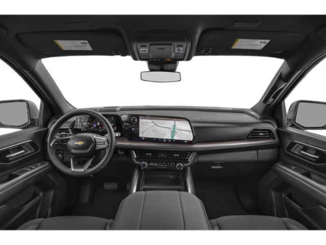 Used 2025 Chevrolet Suburban LS RWD image 5