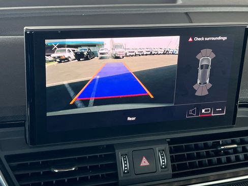 Used 2022 Audi SQ5 Premium w/ Convenience Package image 19