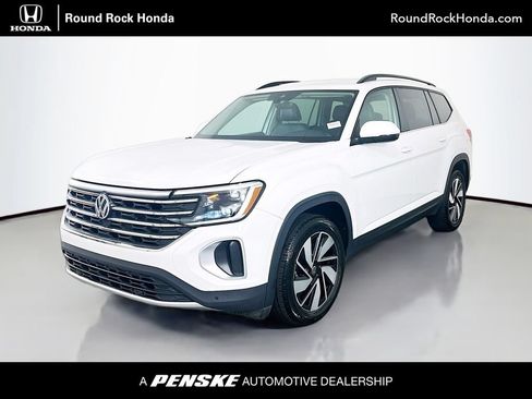 Used 2024 Volkswagen Atlas SE AWD/4WD image 1