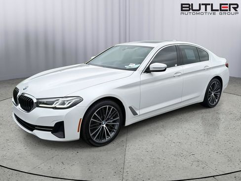 Used 2023 BMW 540i xDrive AWD/4WD image 1