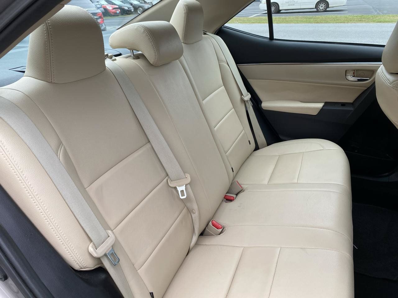 Used 2014 Toyota Corolla LE FWD image 8
