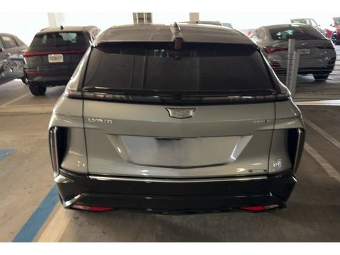 Used 2024 Cadillac Lyriq Luxury RWD image 4